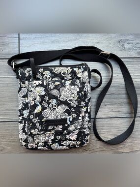 Vera Bradley Holland Garden Crossbody Purse, Black & White Floral CLEAN